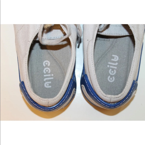 NWT CCIlU Men Super Light Weight Sneaker Men Gray Canvas W Blue Sole 13 Beach - Picture 7 of 12